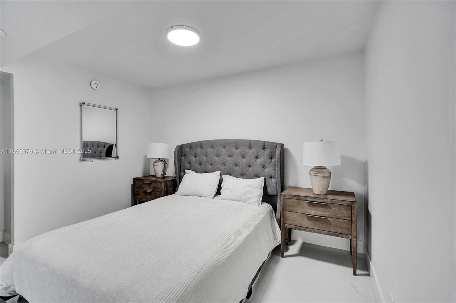 6039 Collins Ave # 1736