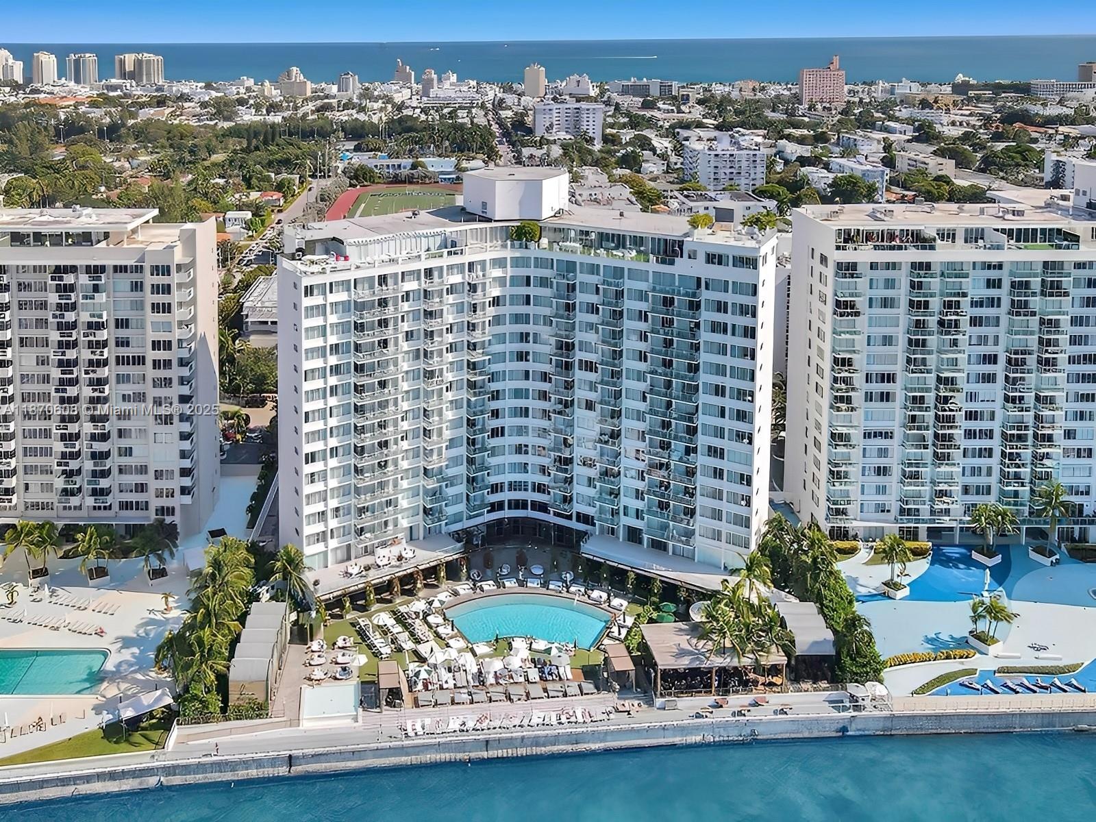 1100 West Ave # 1024