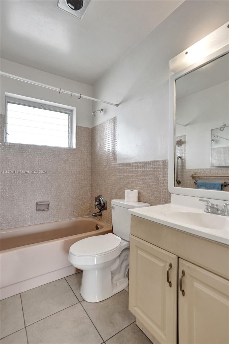 4731 NW 10th Ct # 314