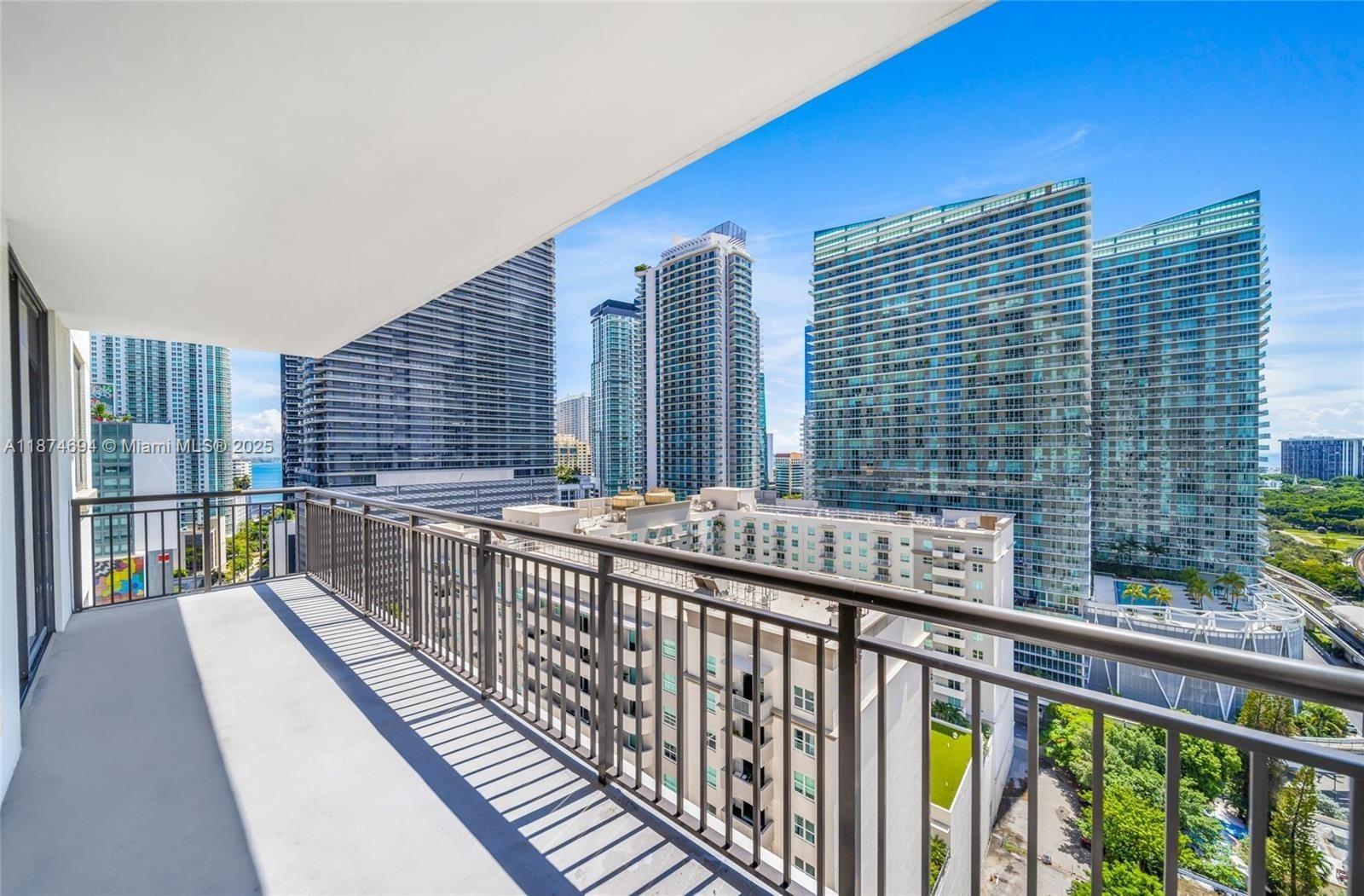 999 SW 1st Ave # 1903