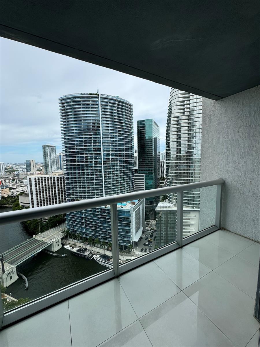465 Brickell Ave # 3104
