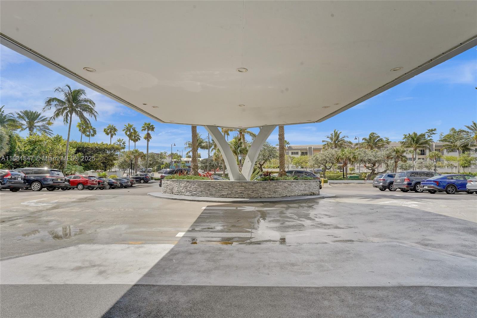 4250 Galt Ocean Dr # 4P