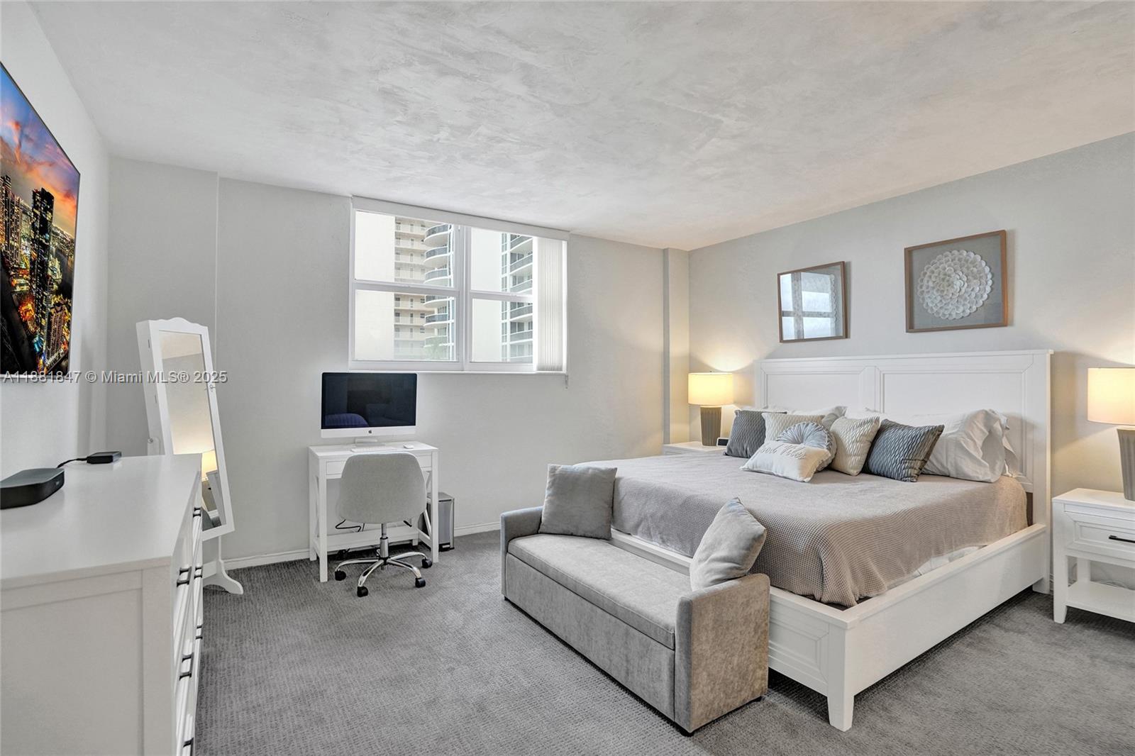 4250 Galt Ocean Dr # 4P