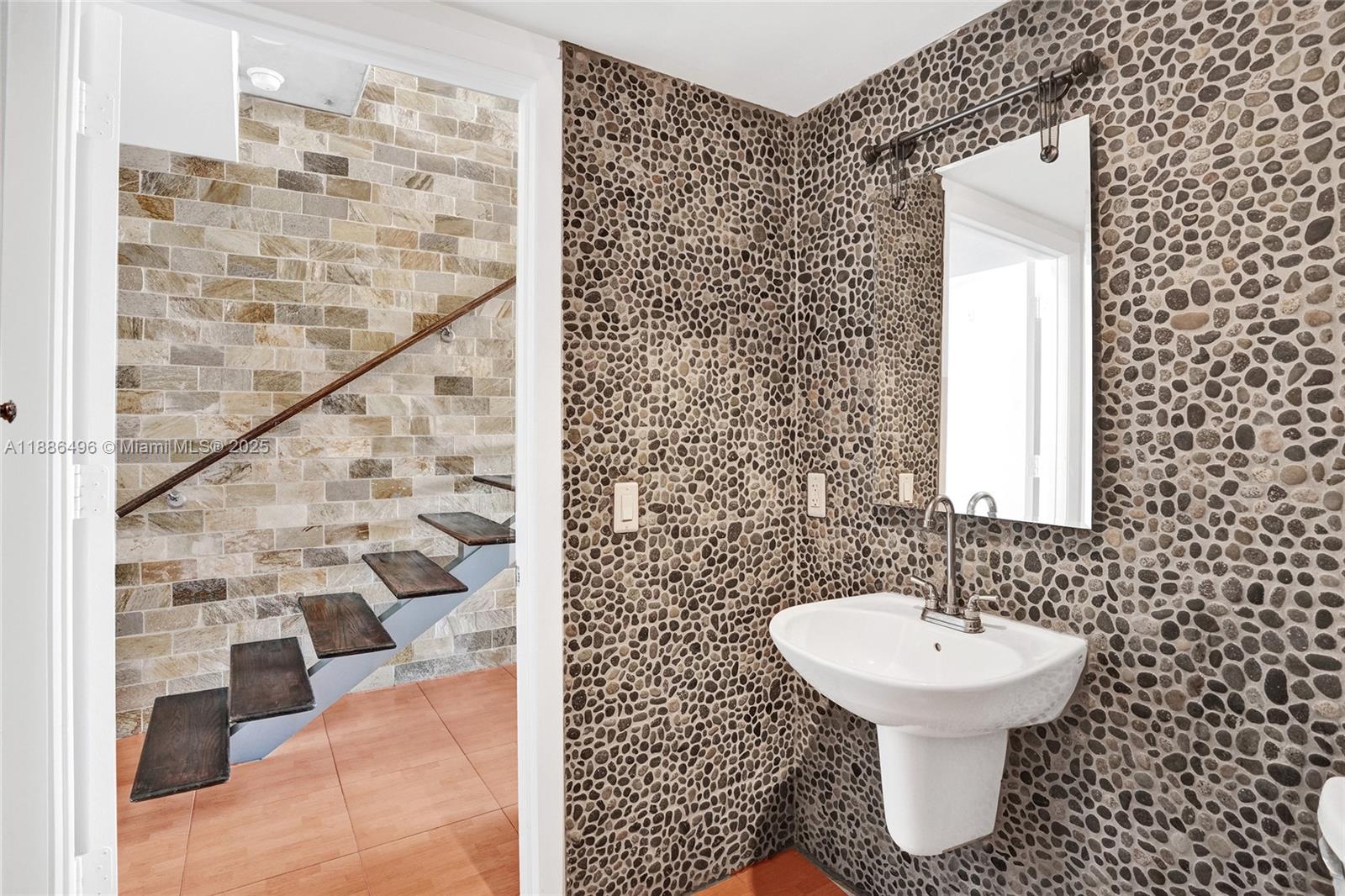 690 SW 1st Ct # 1213