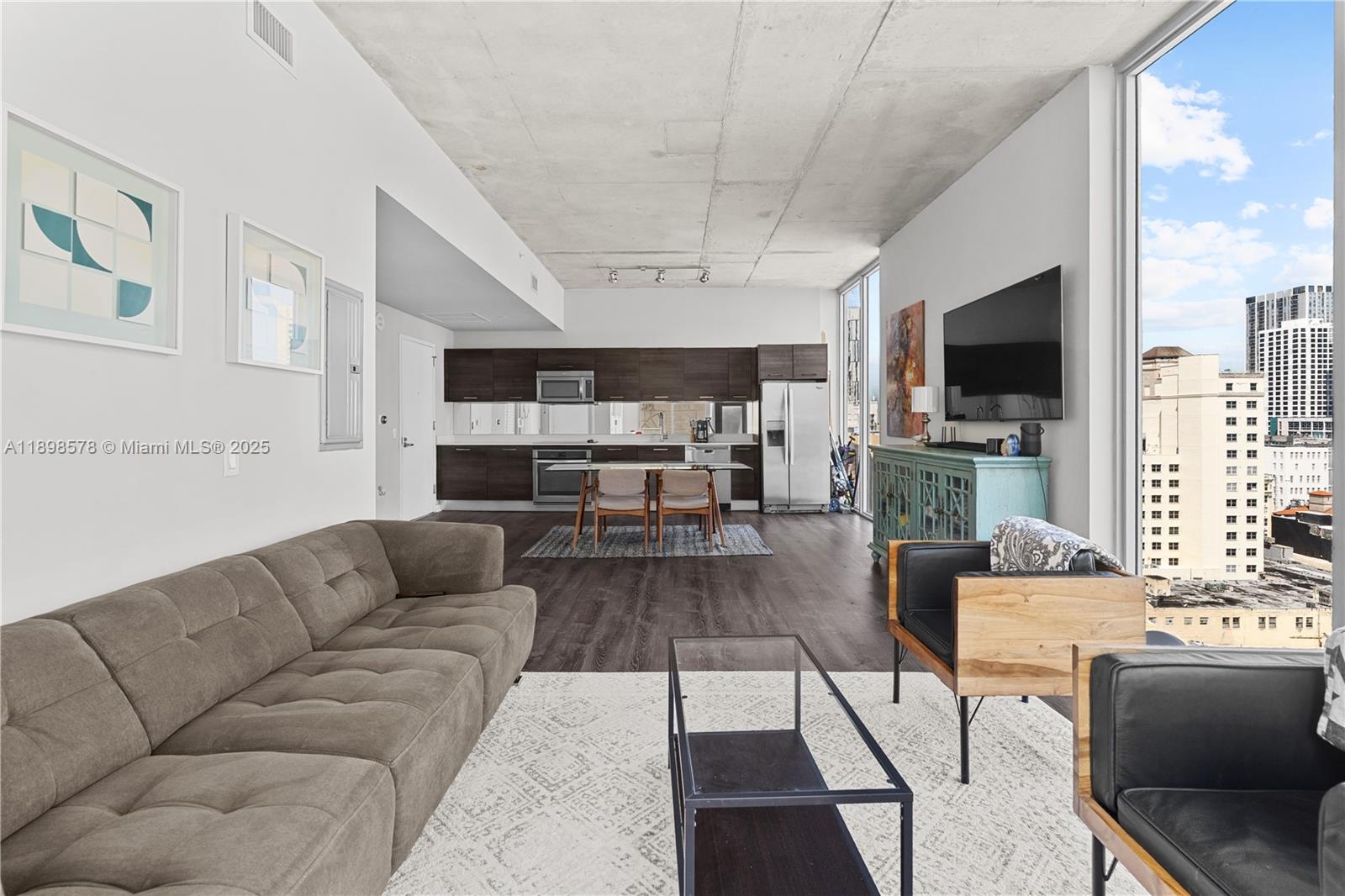 151 SE 1st St # 1402, Miami Unit: 1402