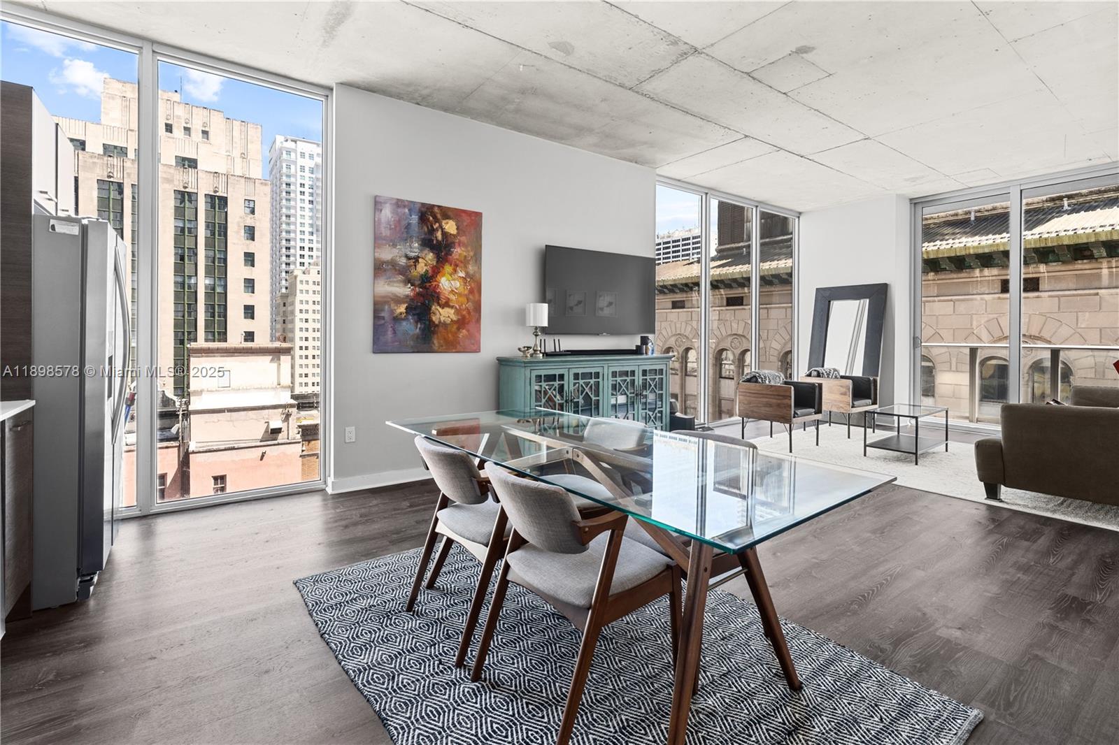 151 SE 1st St # 1402, Miami Unit: 1402