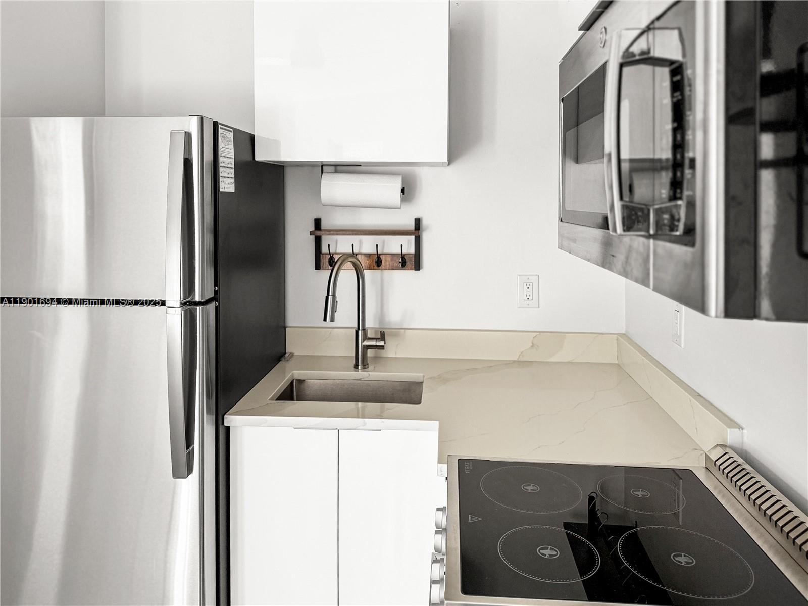 551 NE 26th St # 4, Wilton Manors Unit: 4