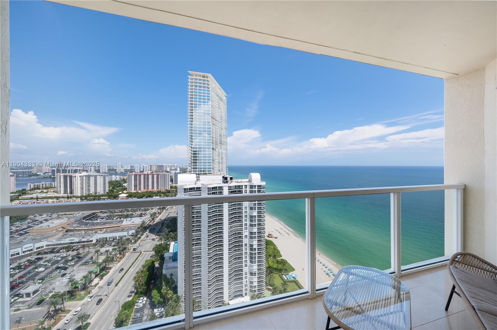 16699 Collins Ave # 3305