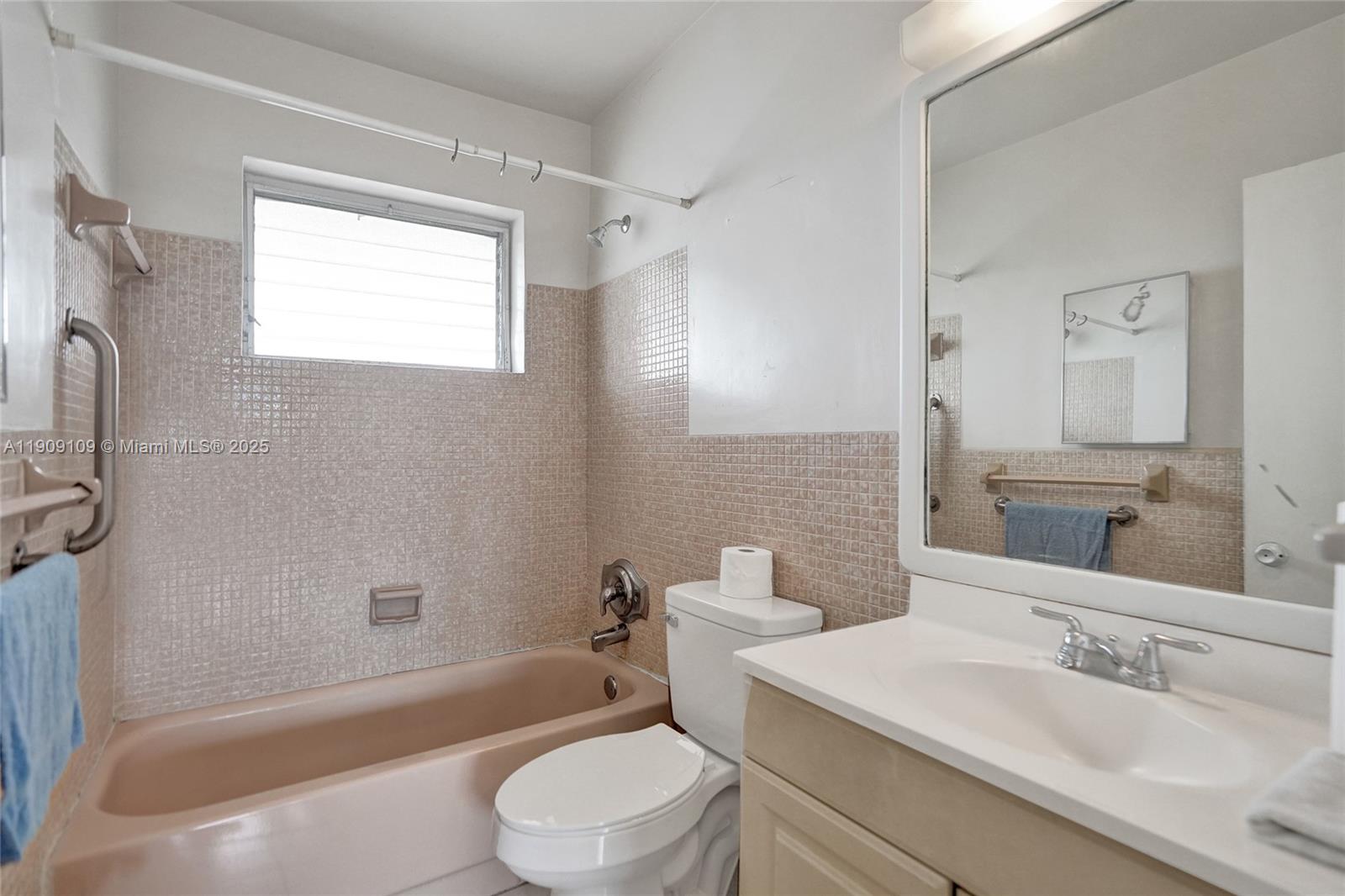 4731 NW 10th Ct # 314