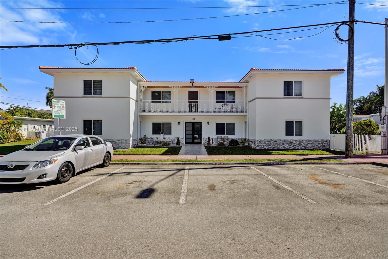 7115 Rue Granville # C