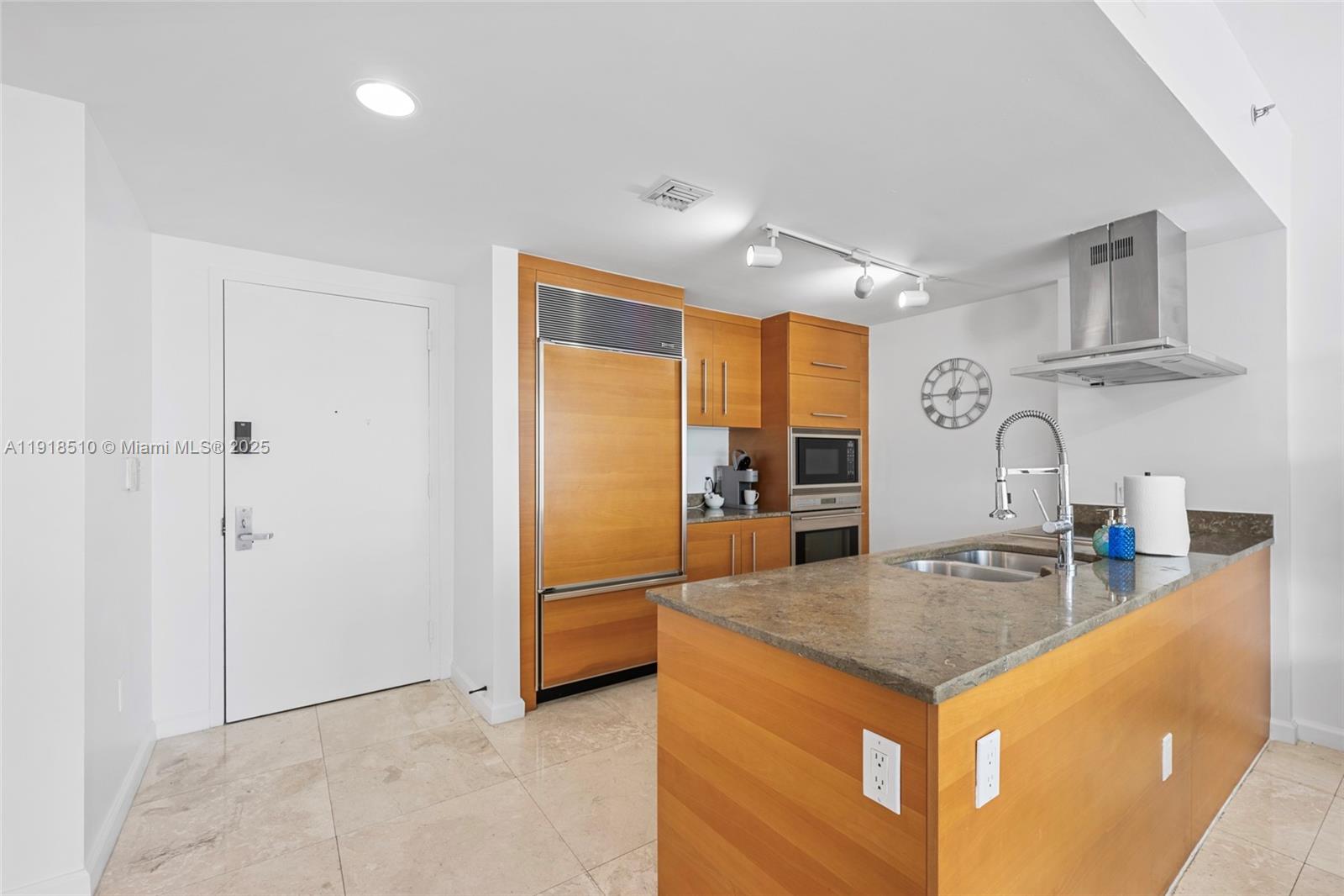 485 Brickell Ave # 3503