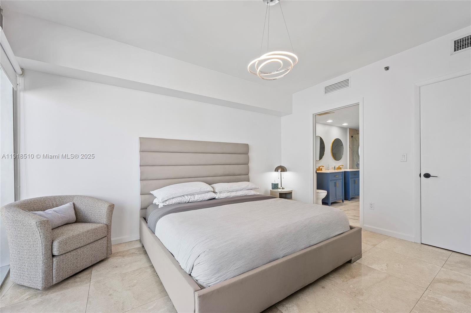 485 Brickell Ave # 3503