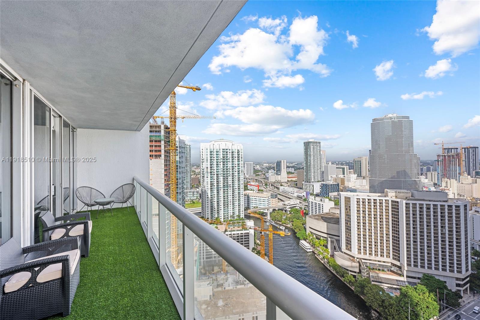 485 Brickell Ave # 3503