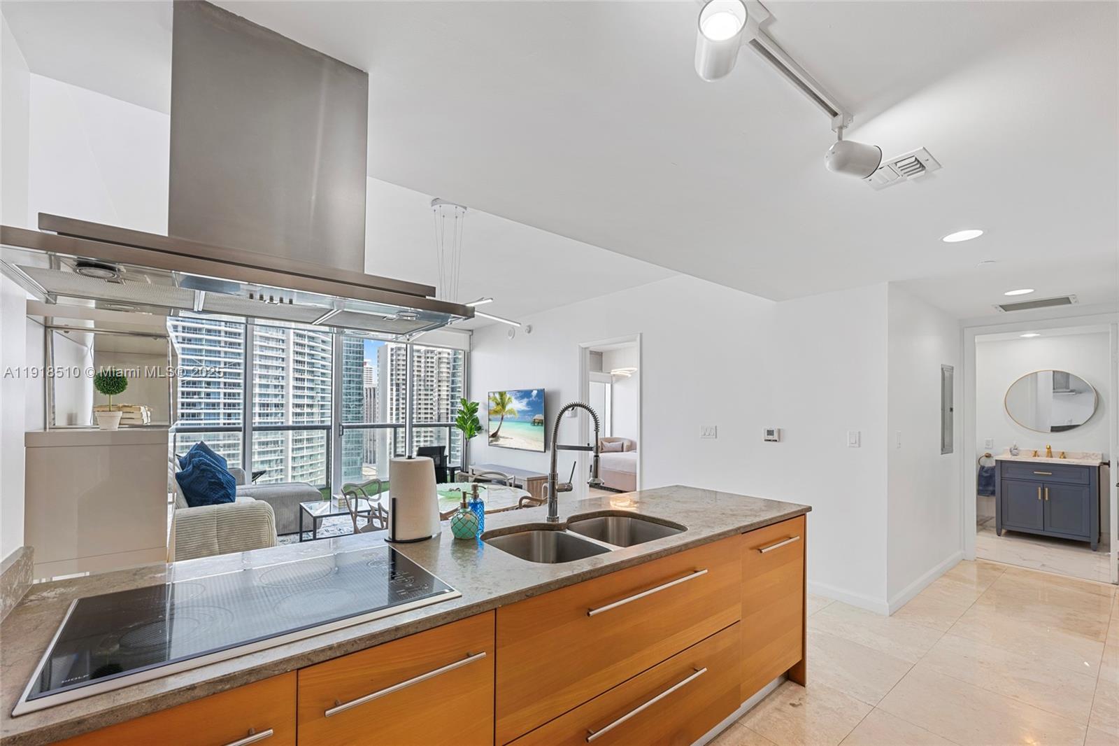 485 Brickell Ave # 3503