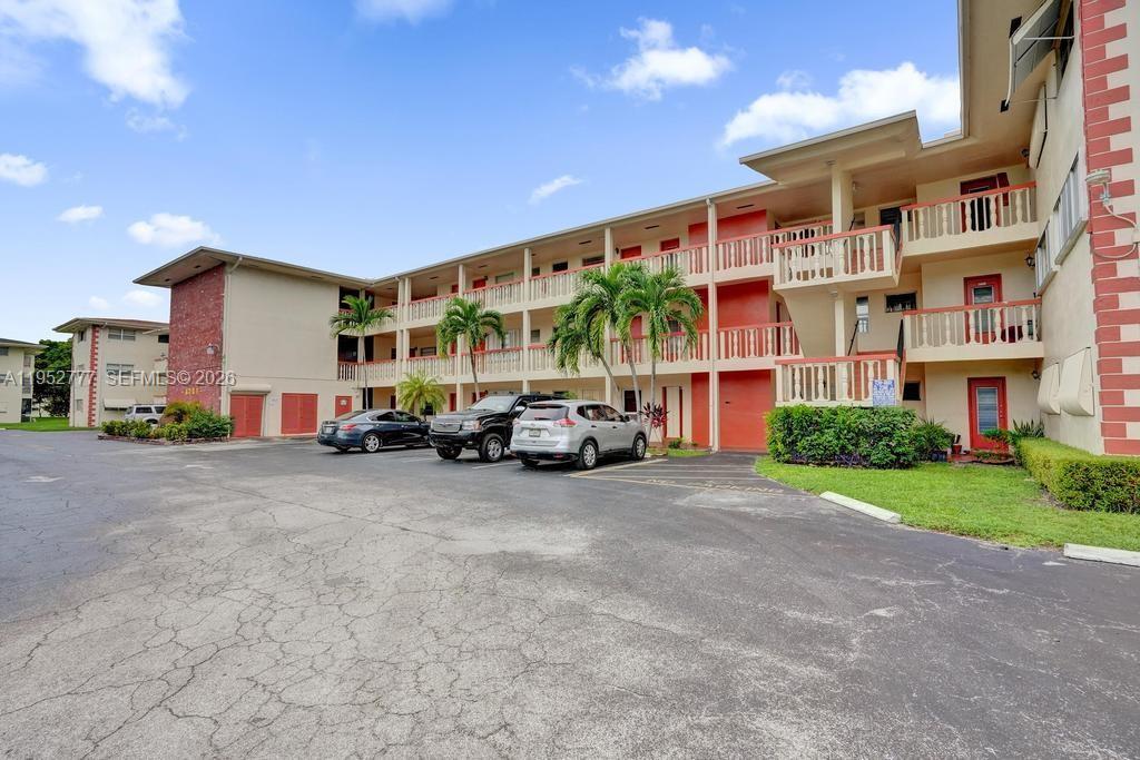 4731 NW 10th Ct # 314