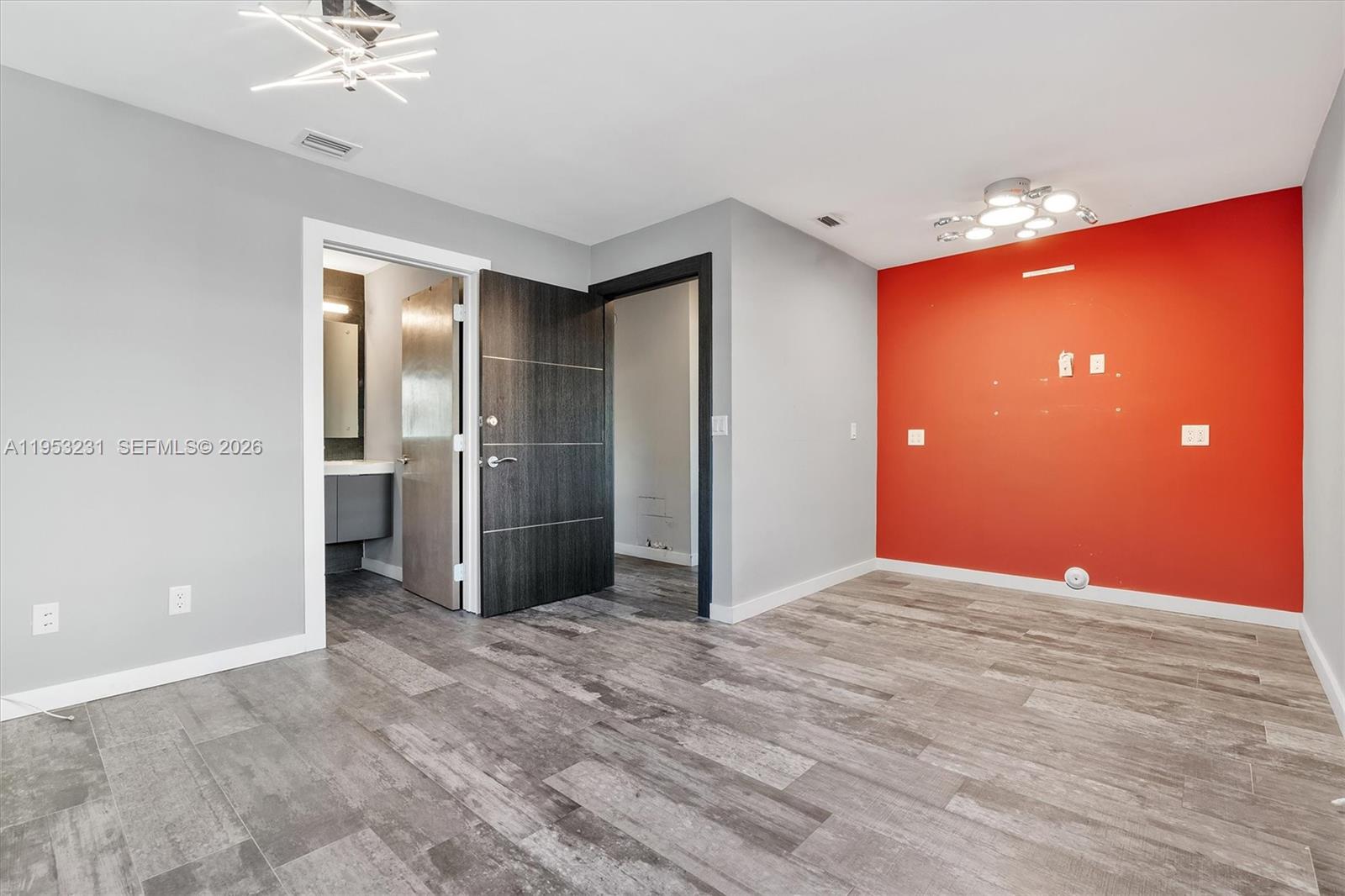 2482 SW Secoffee Ter