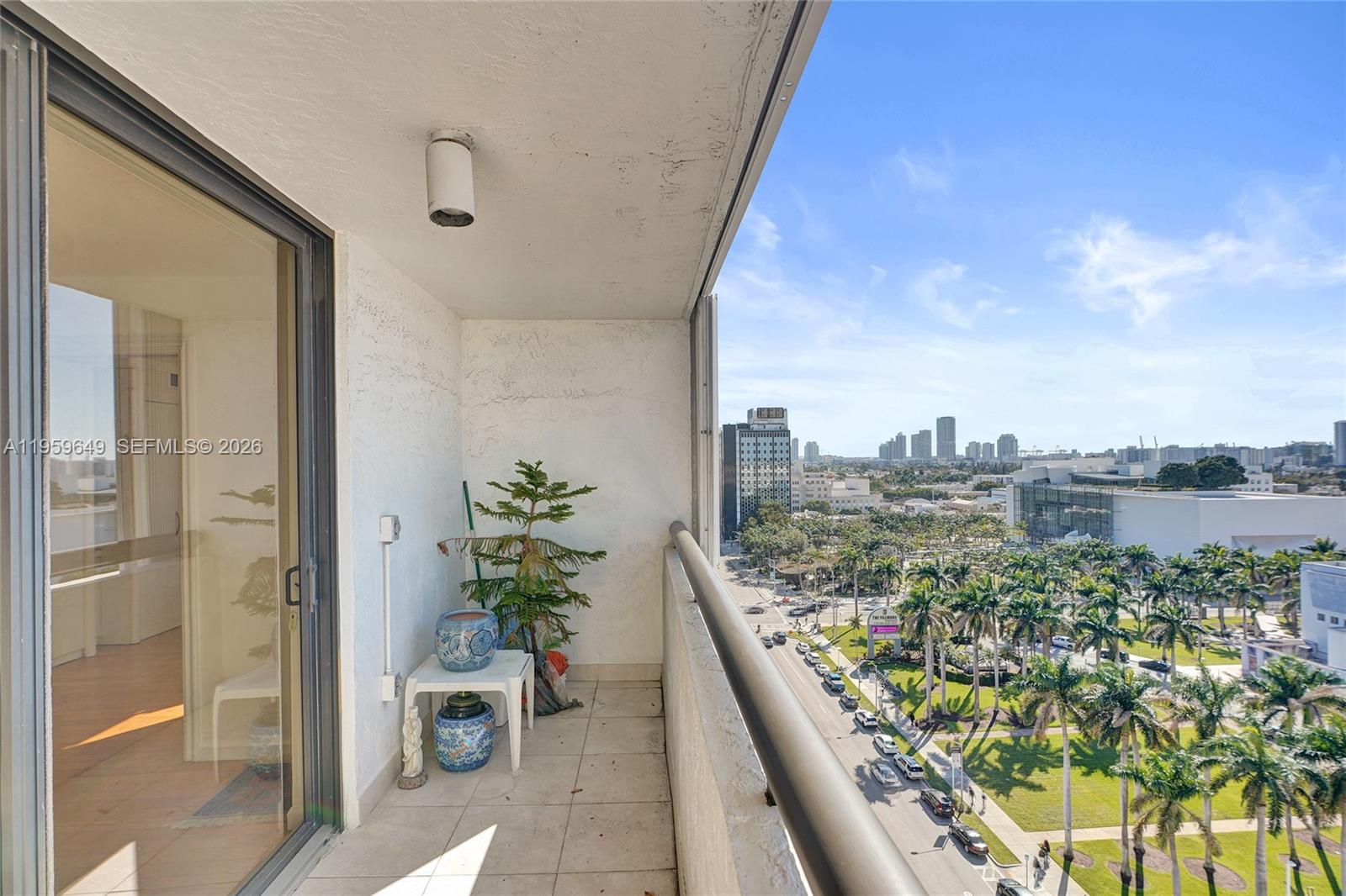 1775 Washington Ave # 4 Unit: PH-4