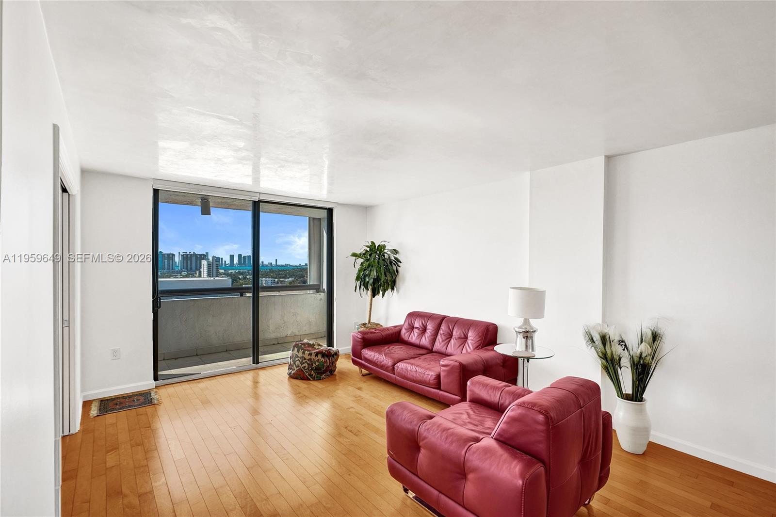 1775 Washington Ave # 4 Unit: PH-4