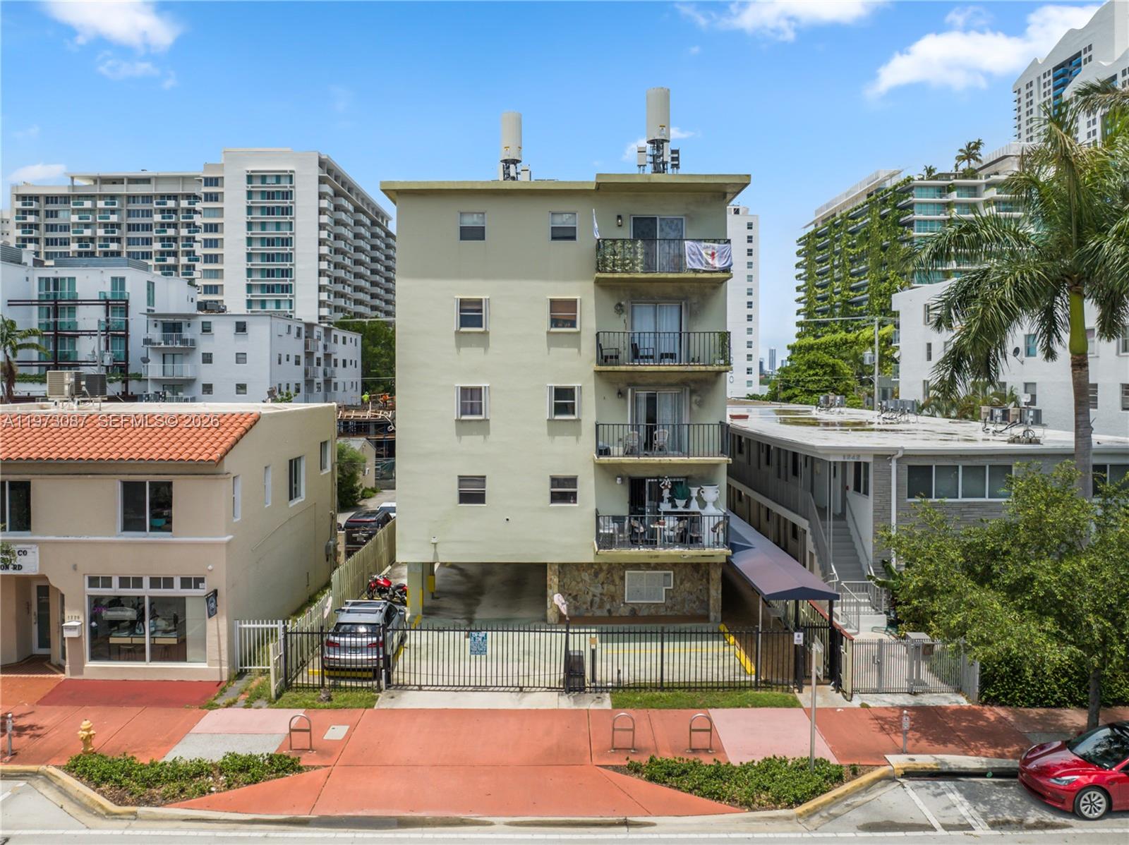 1236 Alton Rd # 401