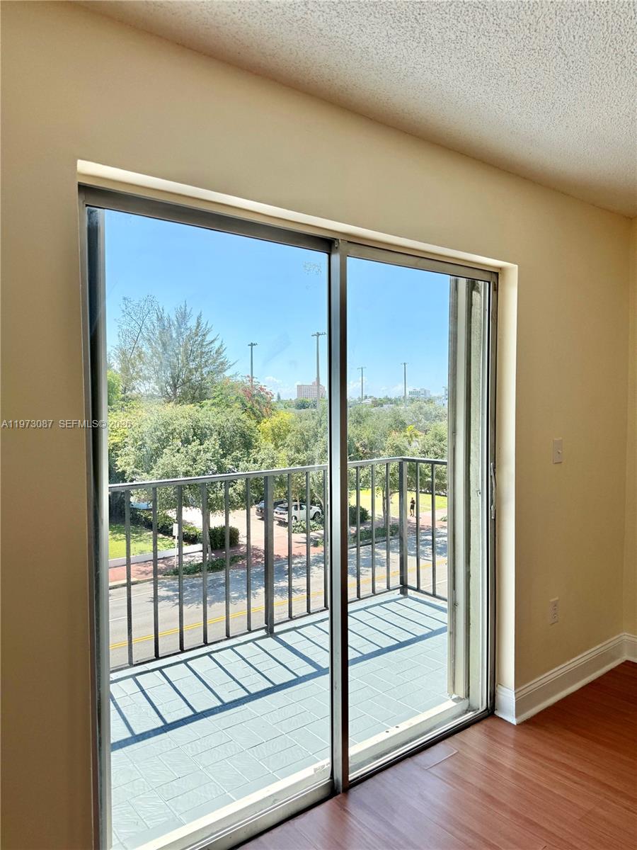 1236 Alton Rd # 401