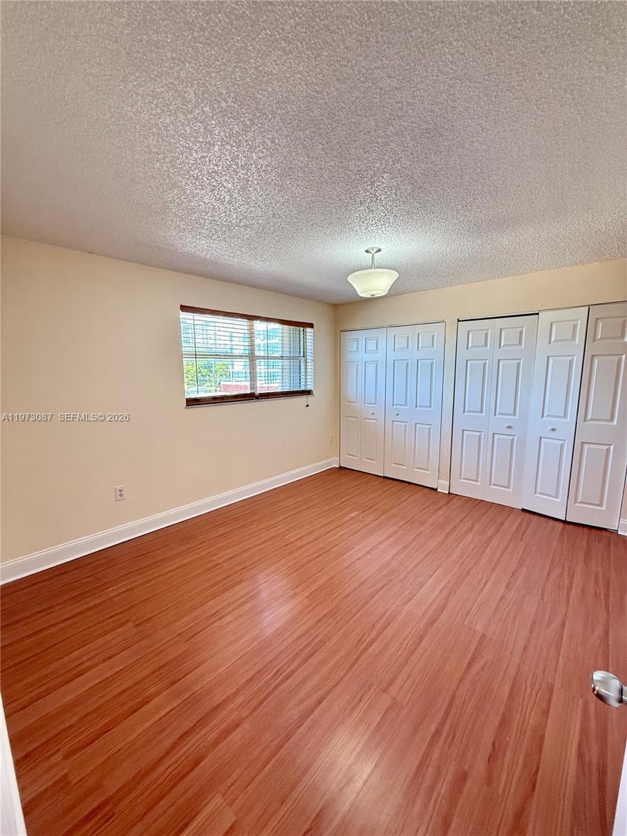 1236 Alton Rd # 401
