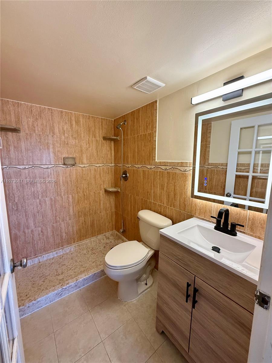 1236 Alton Rd # 401
