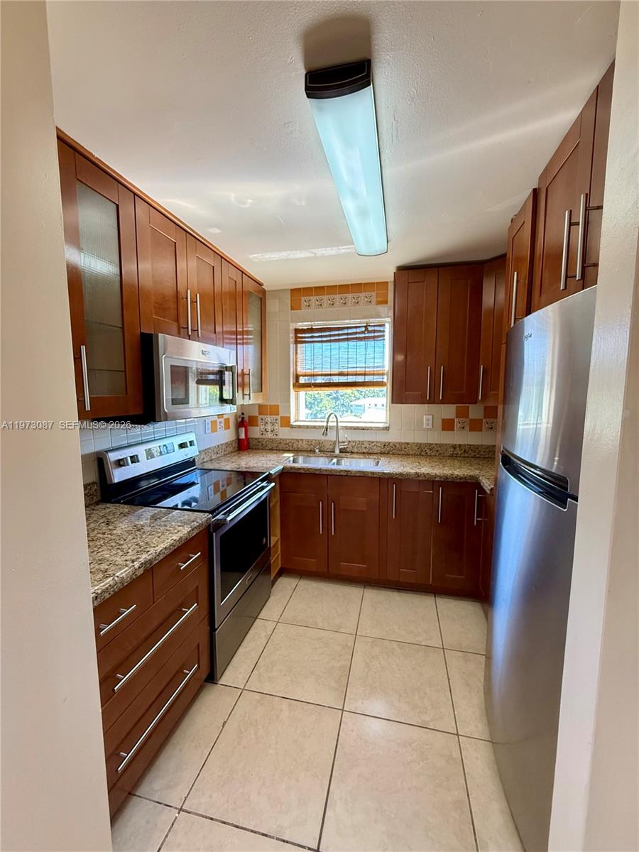 1236 Alton Rd # 401
