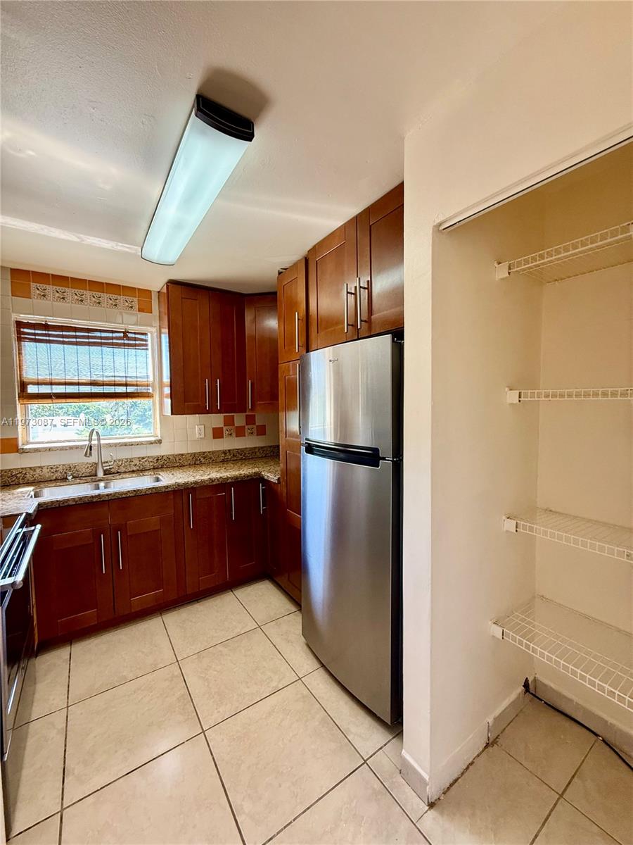 1236 Alton Rd # 401