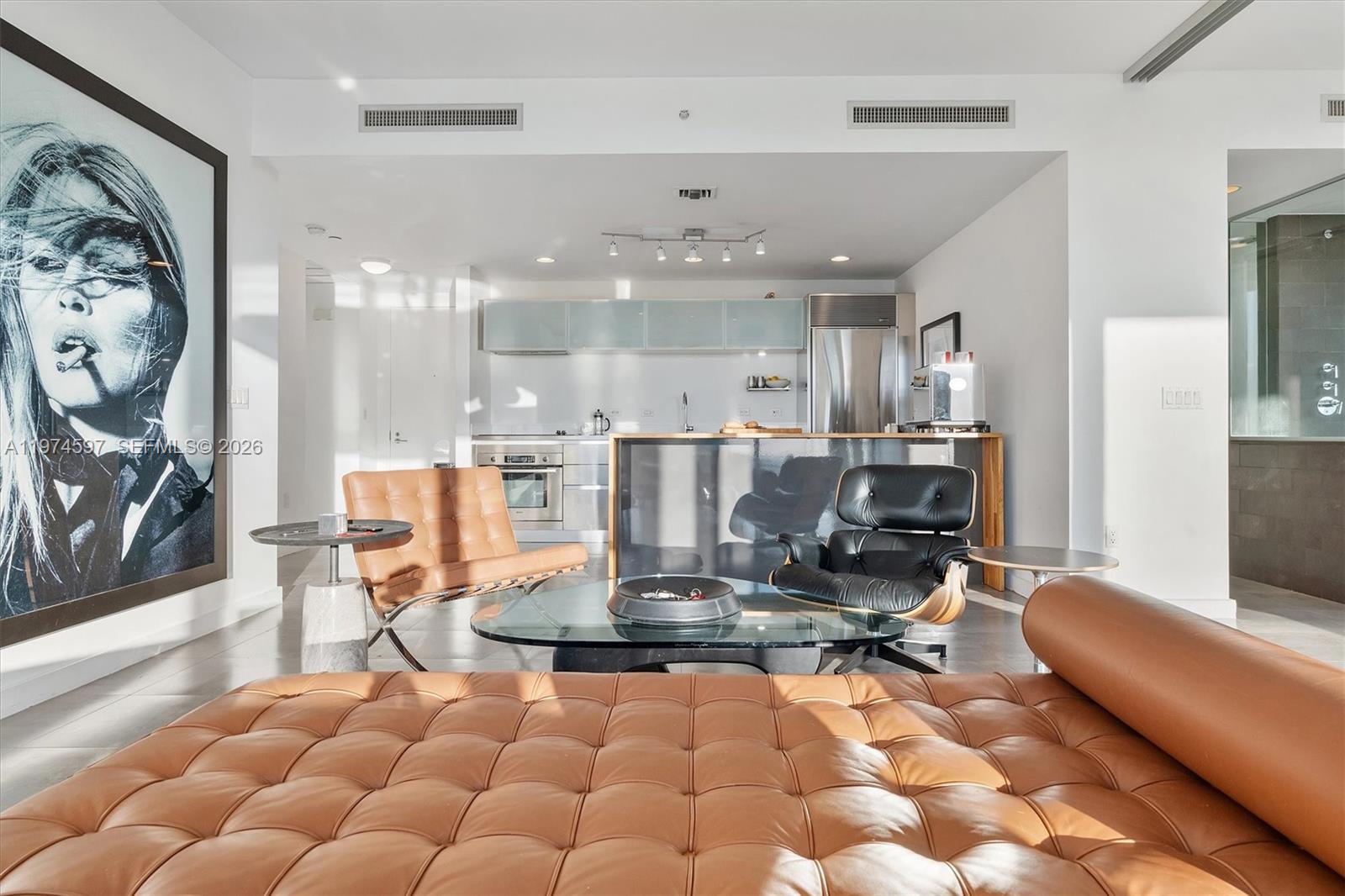 1040 Biscayne Blvd # 3807