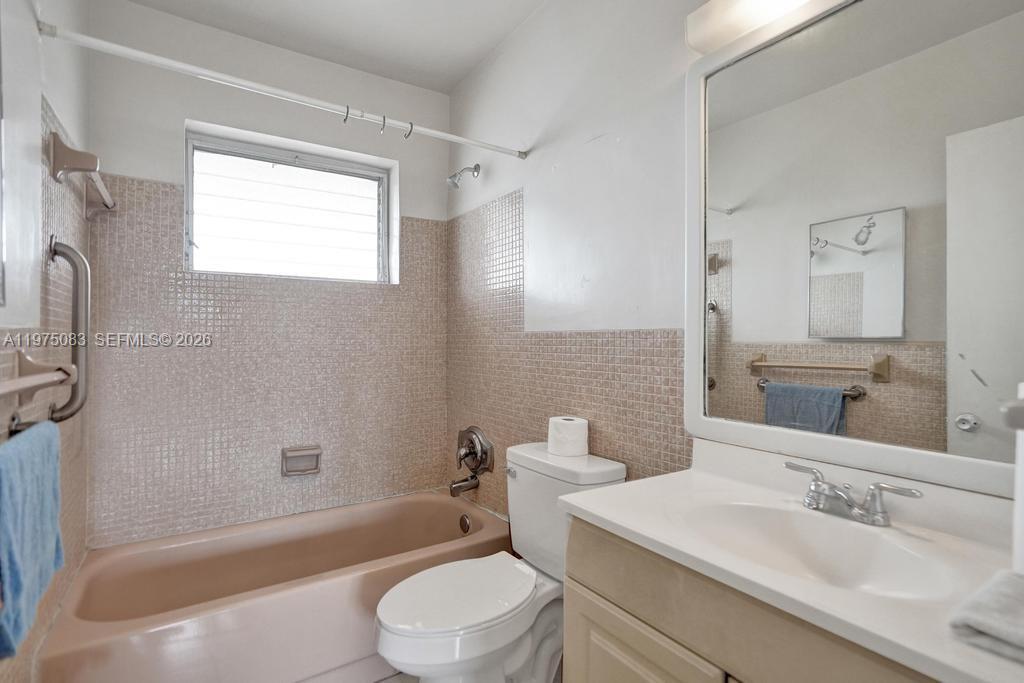 4731 NW 10th Ct # 314