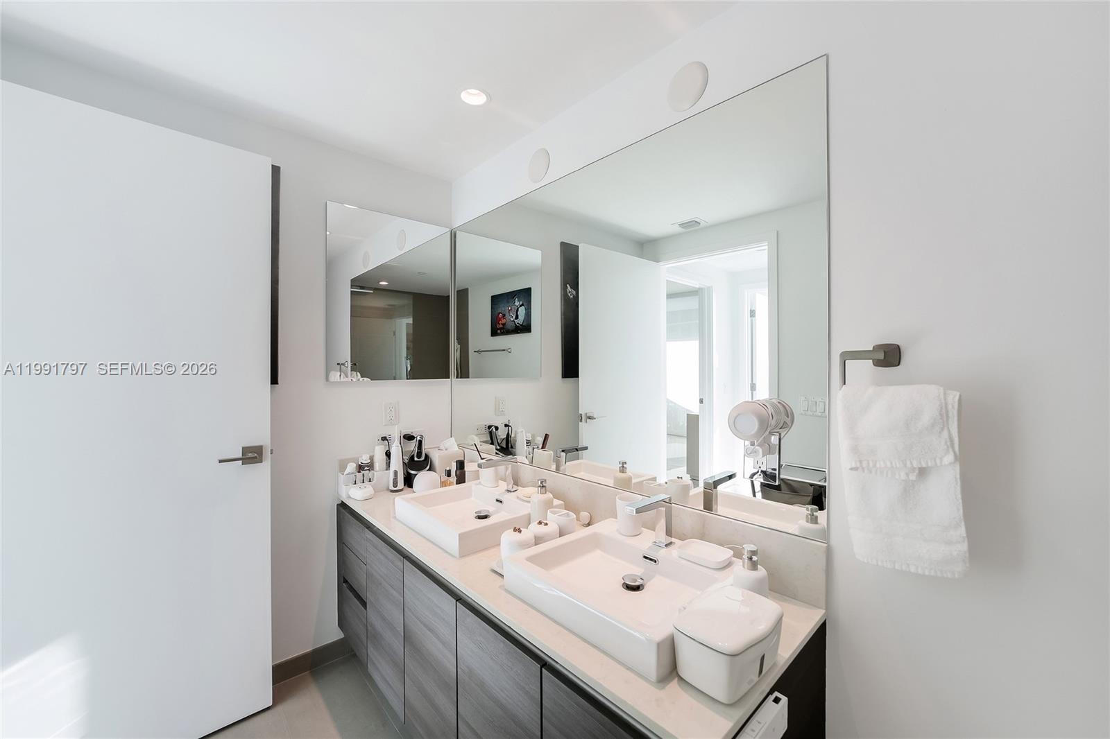 1080 Brickell Ave # 1603