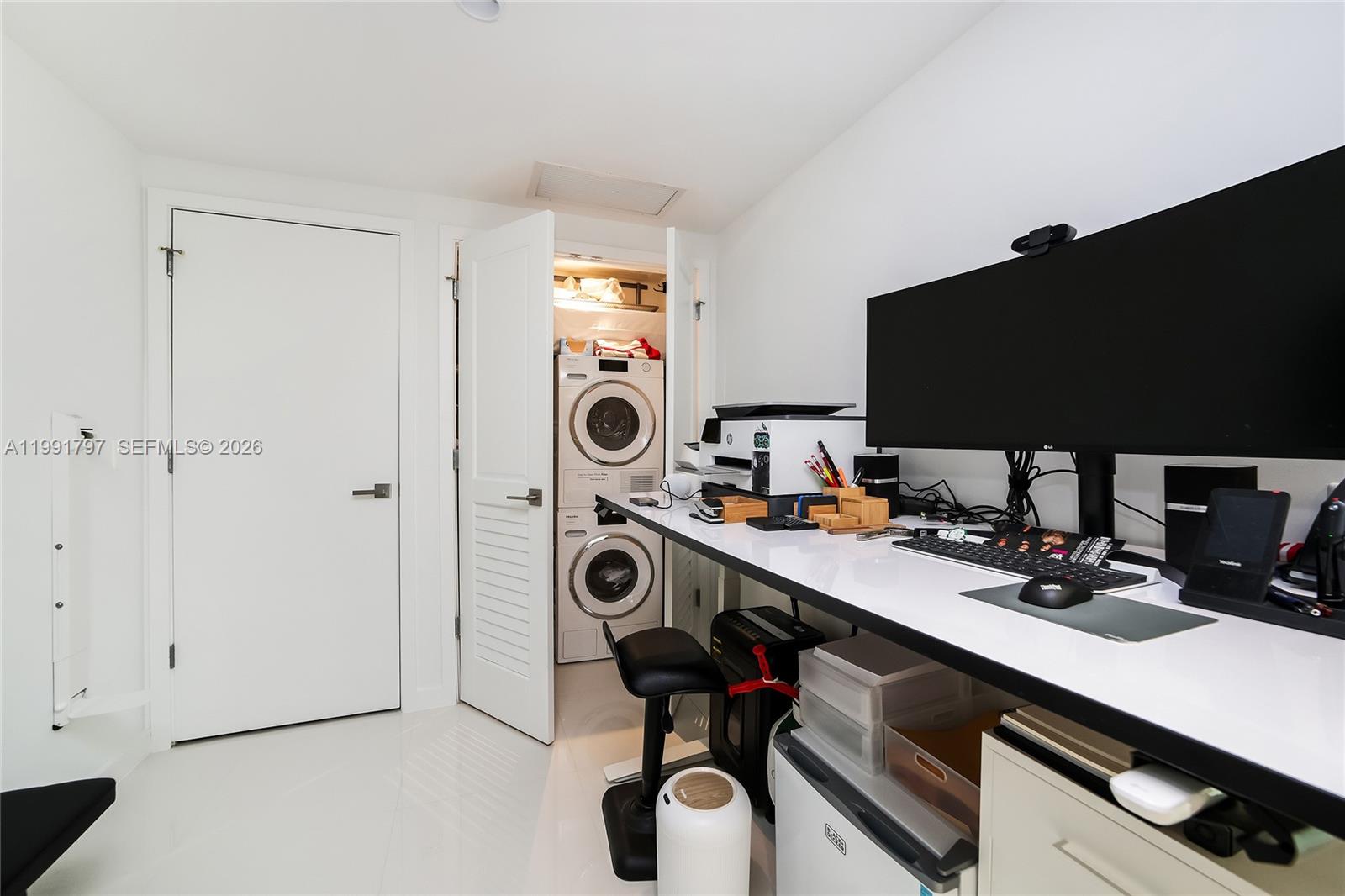 1080 Brickell Ave # 1603