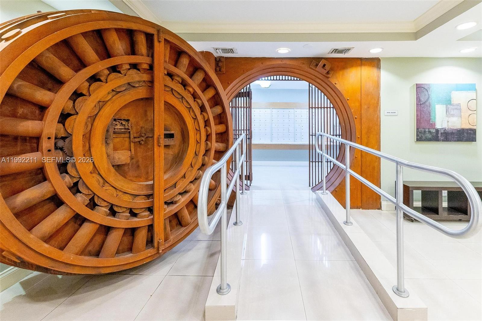 111 E Flagler St # 909