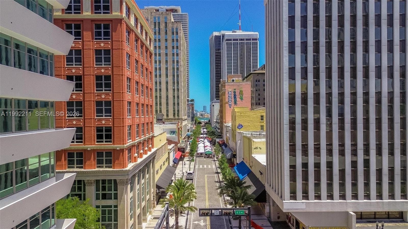 111 E Flagler St # 909