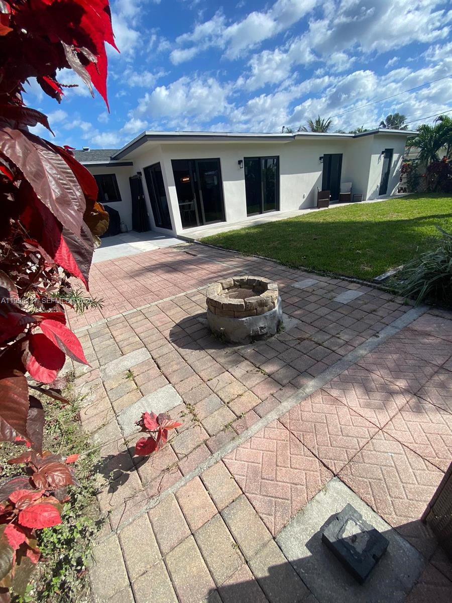 234 Avalon Ave