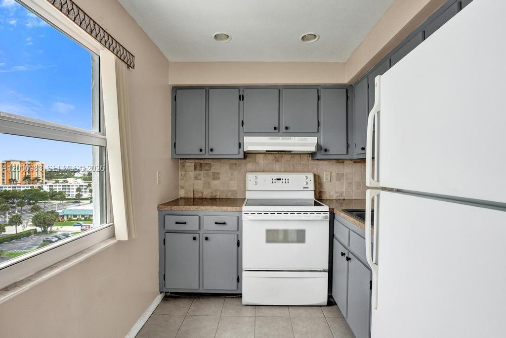 710 N Ocean Blvd # 812