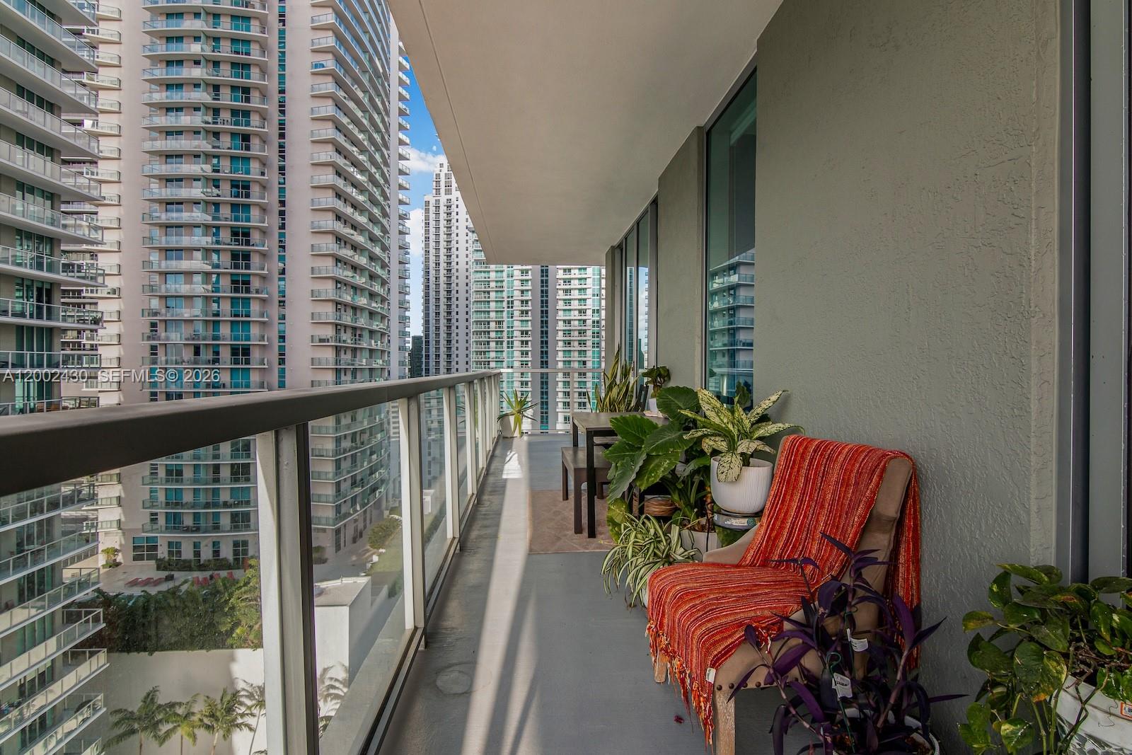 79 SW 12th St Unit: 2107-S
