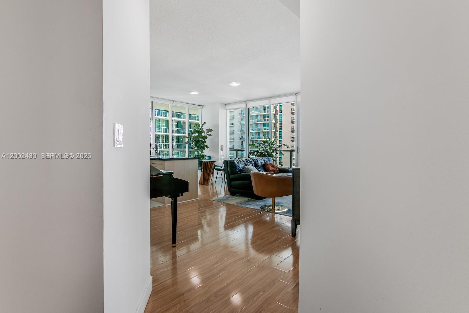 79 SW 12th St Unit: 2107-S