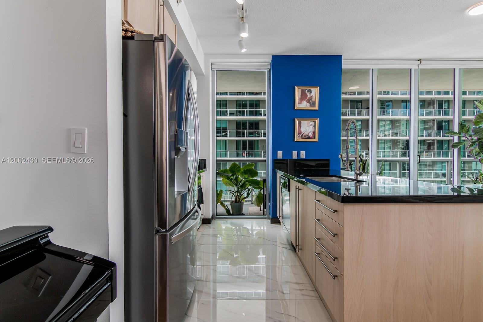79 SW 12th St Unit: 2107-S