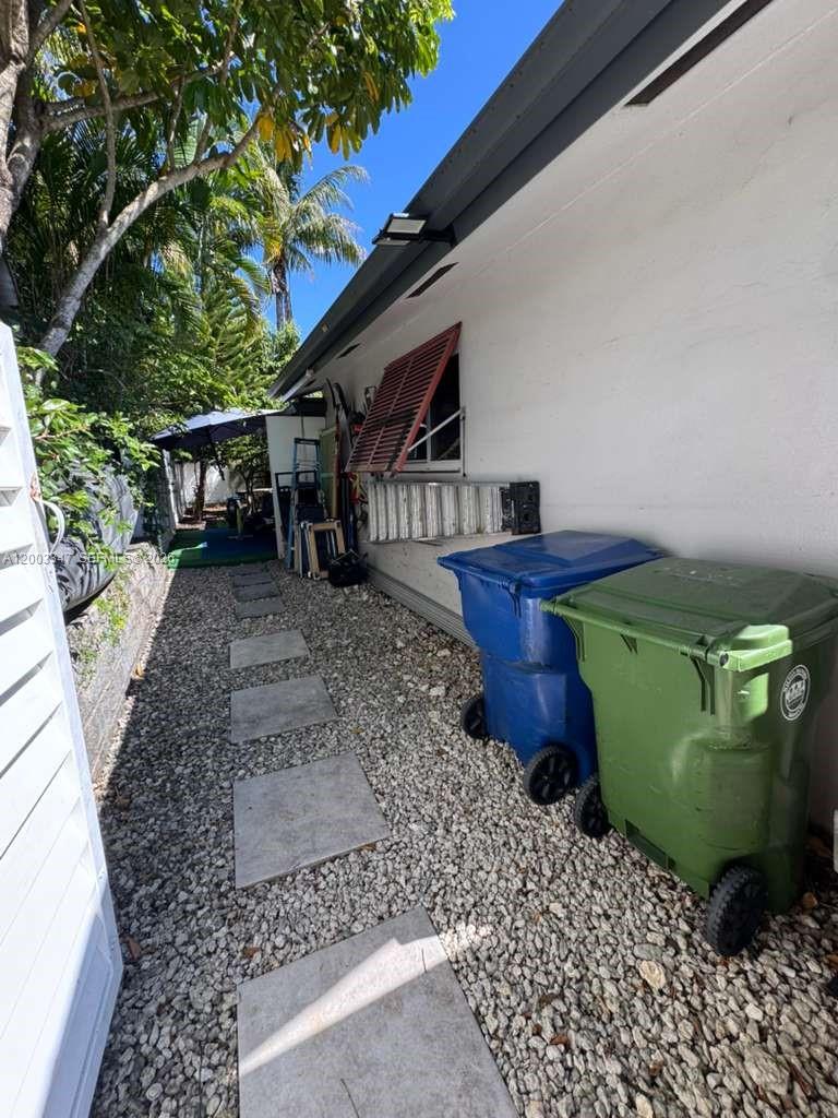 2825 NW 10th Ave