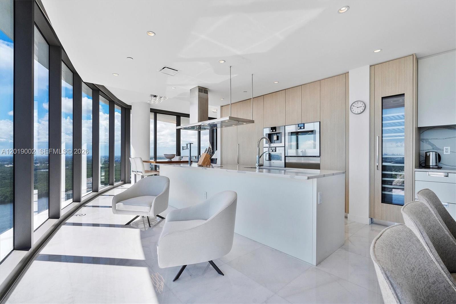 15701 Collins Ave # 3605