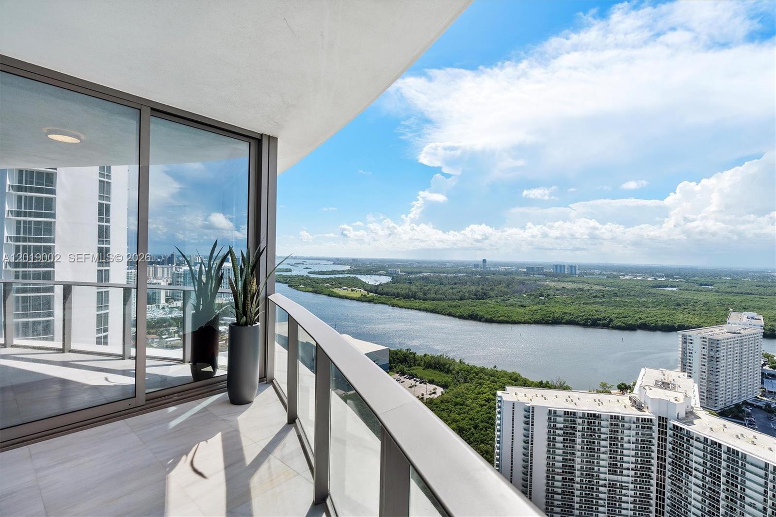 15701 Collins Ave # 3605