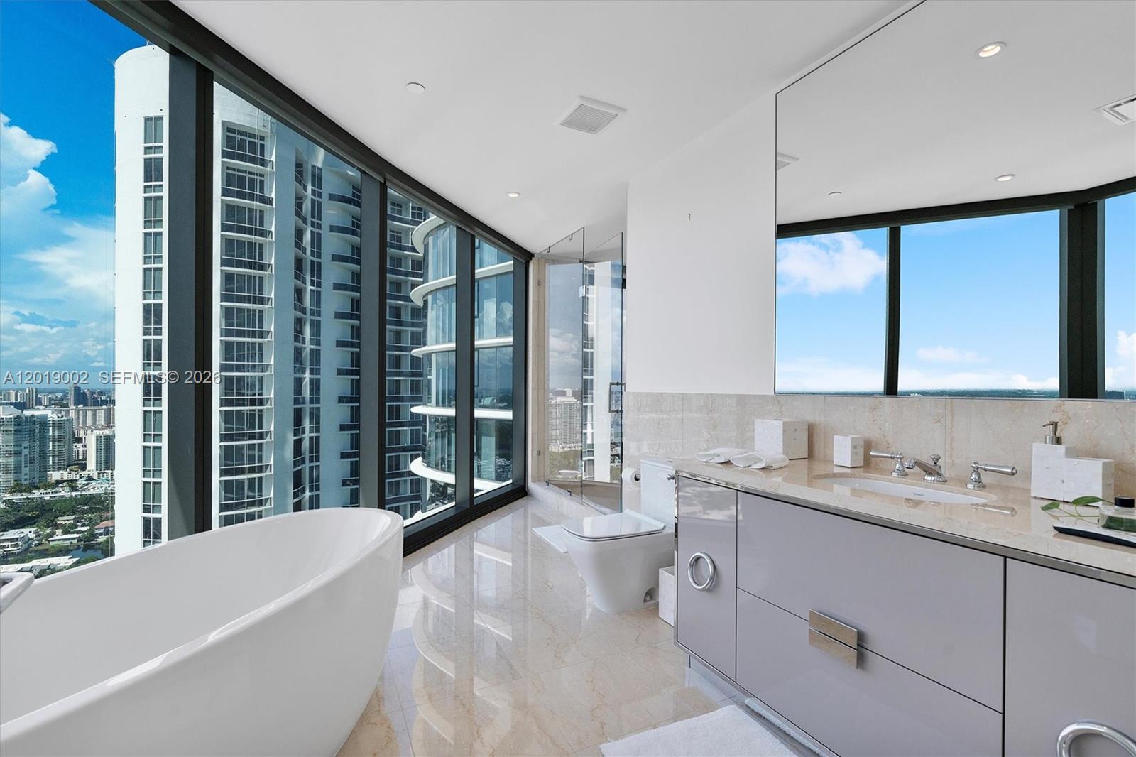 15701 Collins Ave # 3605