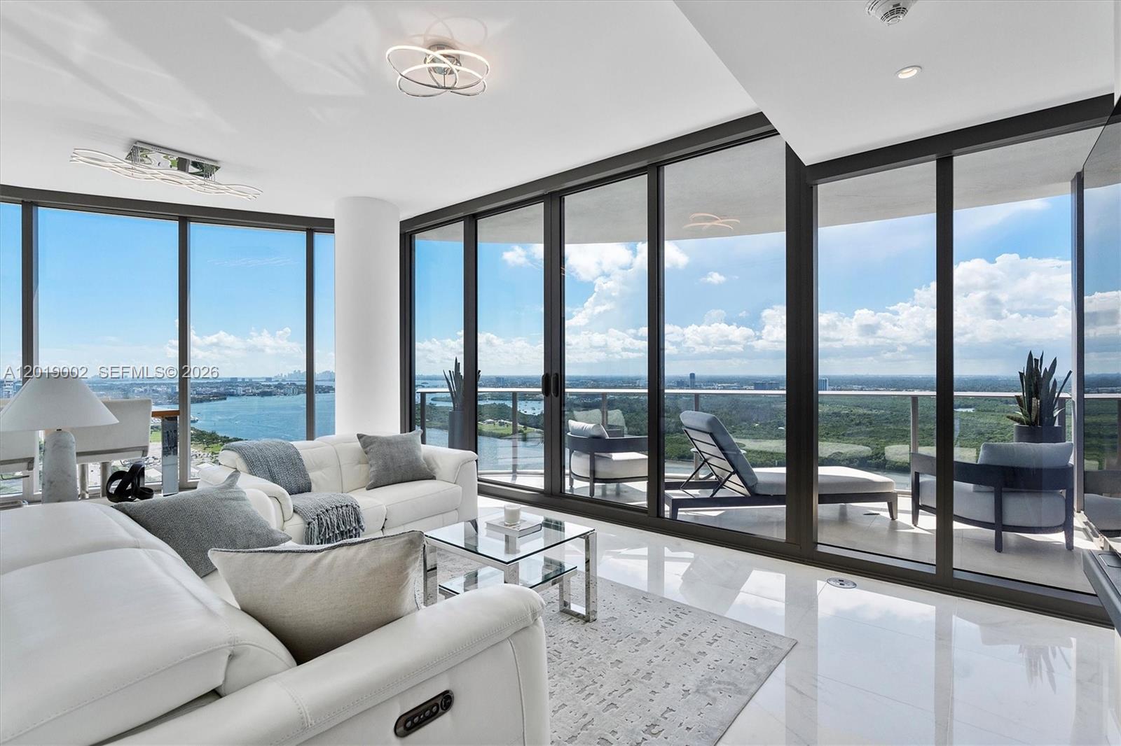 15701 Collins Ave # 3605