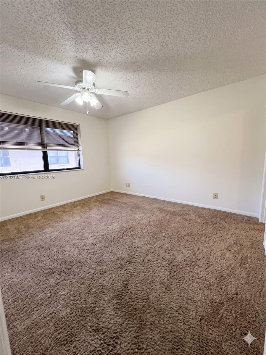 10038 Winding Lake # 204