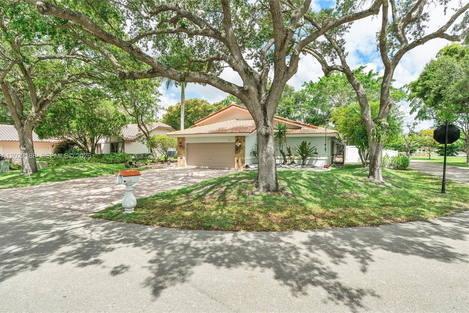 1001 SW 93rd Ave