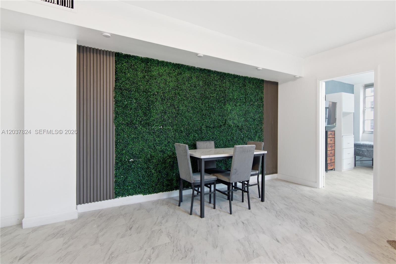 801 Brickell Bay Dr # 764