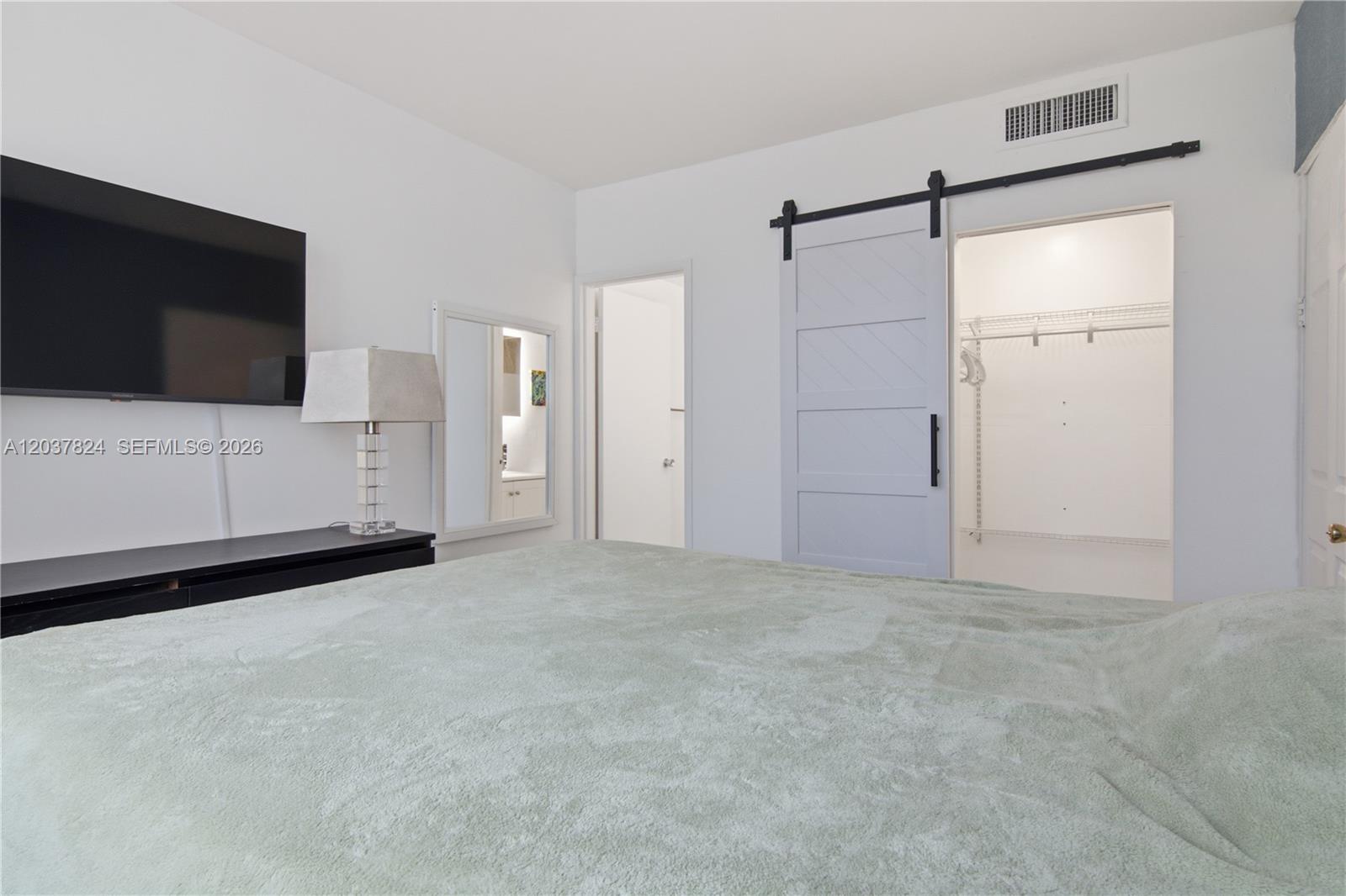 801 Brickell Bay Dr # 764