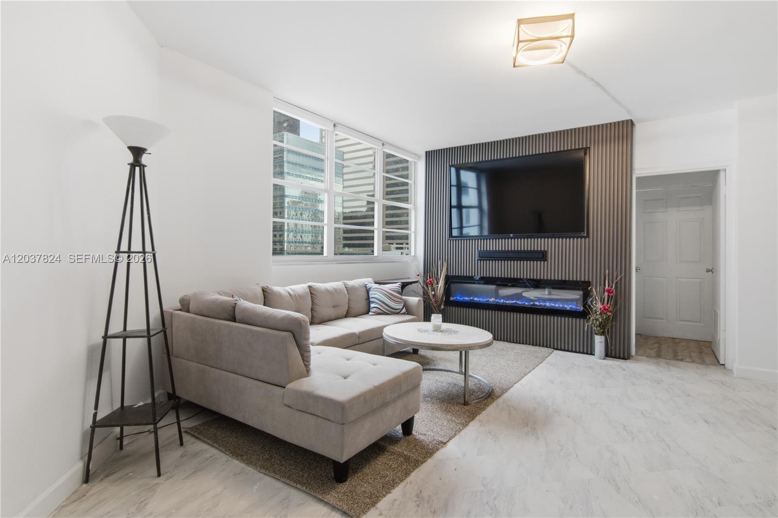 801 Brickell Bay Dr # 764
