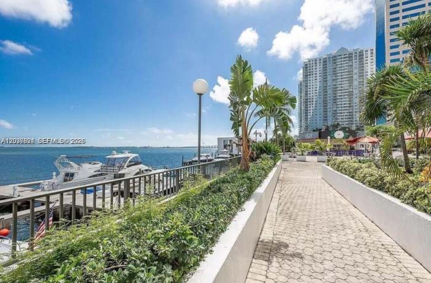 801 Brickell Bay Dr # 764